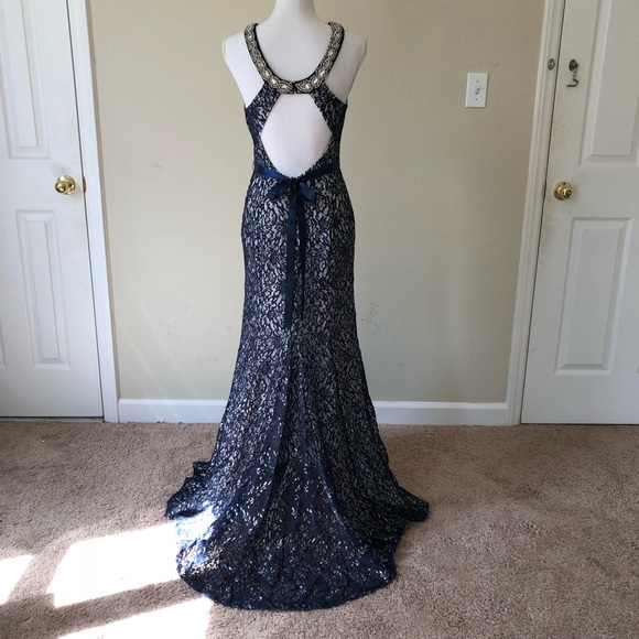 🎈Blue White Lace Jeweled Halter Dress w/ Belt - Picture 3 of 8